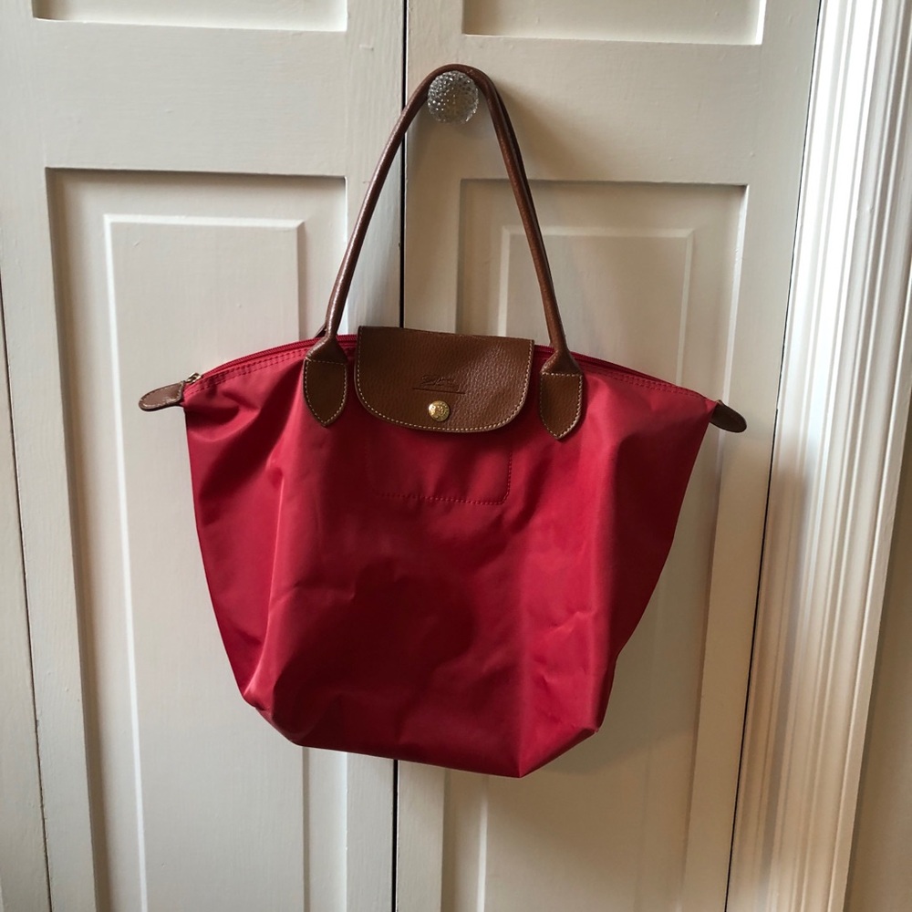 Longchamp Red and Brown Shoulder Bag with Classic Design